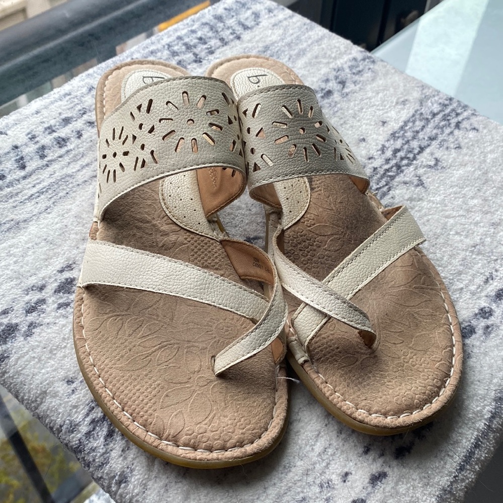BOC size 10 sandals